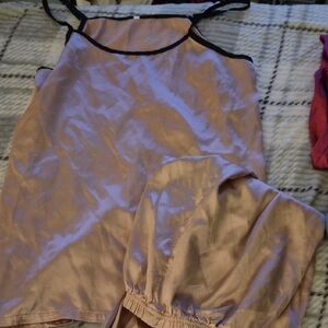 Elegant Women's Satin Sleepwear Set in Lavender